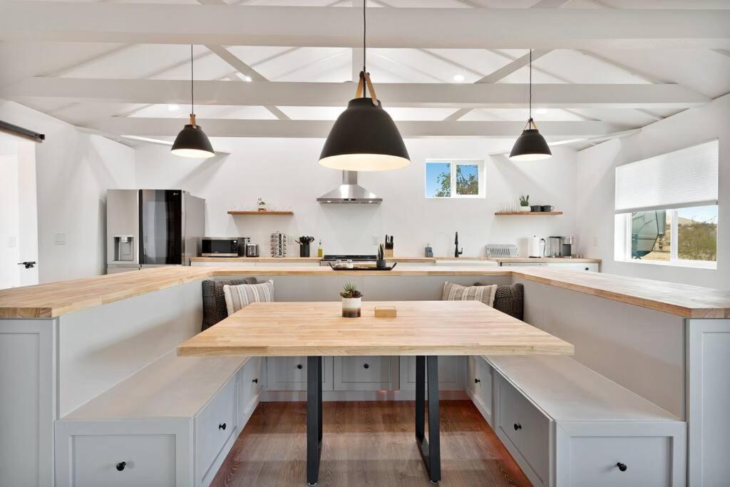 Beautiful Newly Remodeled Home, Near Jt Park Joshua Tree Exteriér fotografie